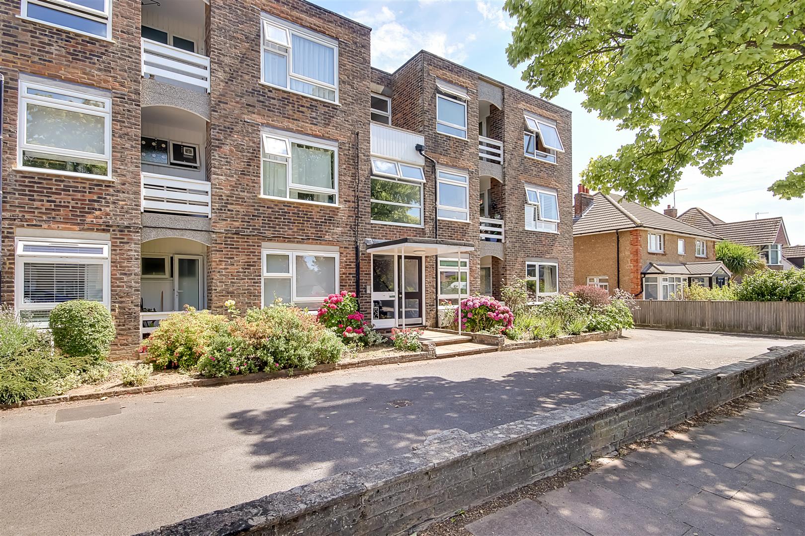 Flat - Purpose Built | Brooklyn Avenue, Worthing | For Sale